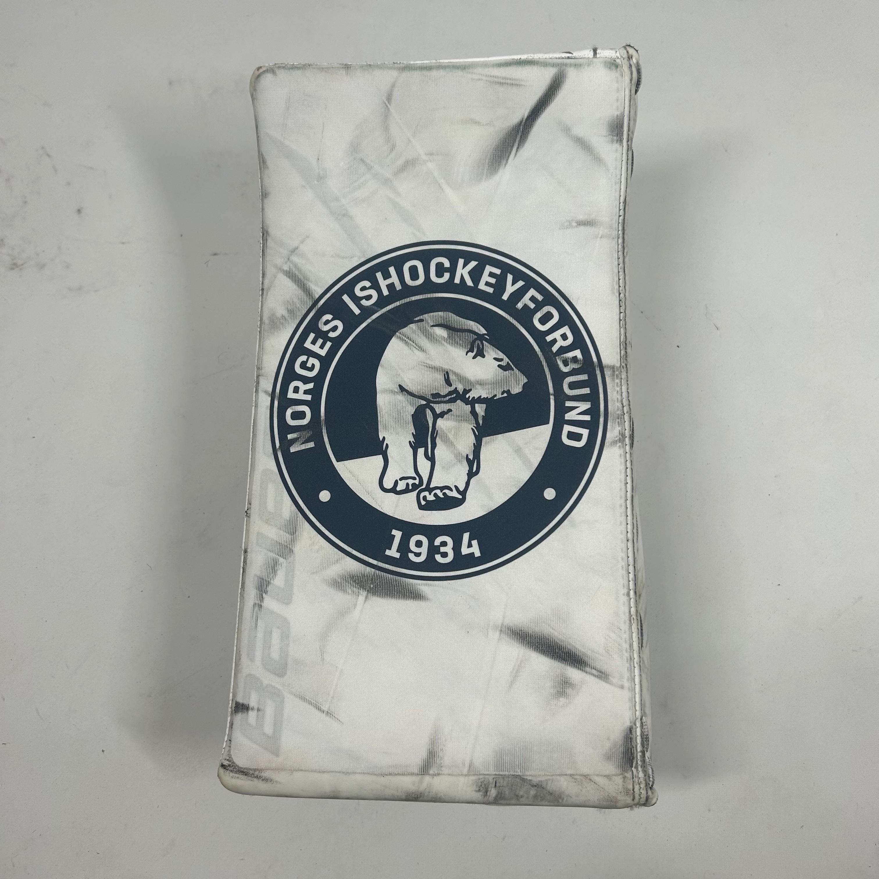 Bauer Vapor Hyperlite - Used Pro Stock Goalie Blocker (White/Navy)